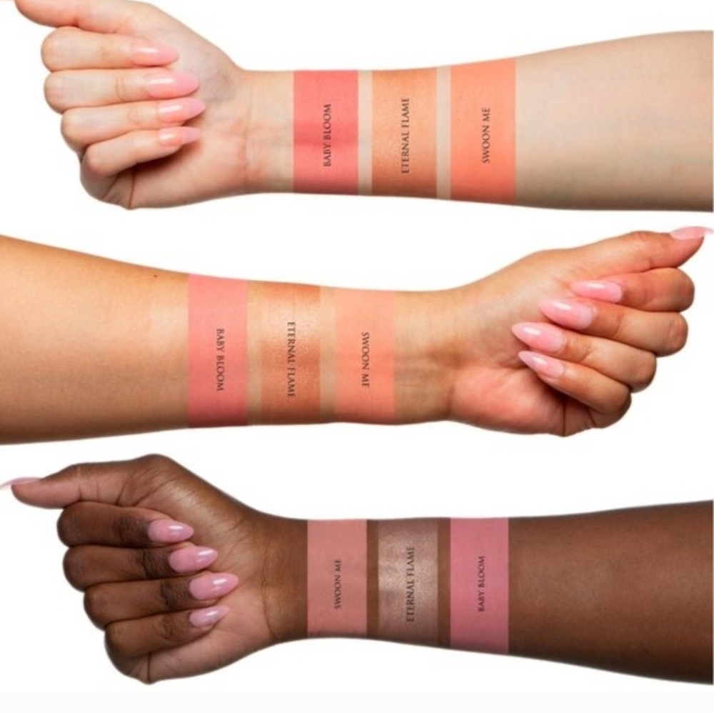CLEARANCE! 🩷 3/$15 Artist Couture Face Palette: Love Sprung V.I, .14oz x3, NIB - Picture 2 of 3